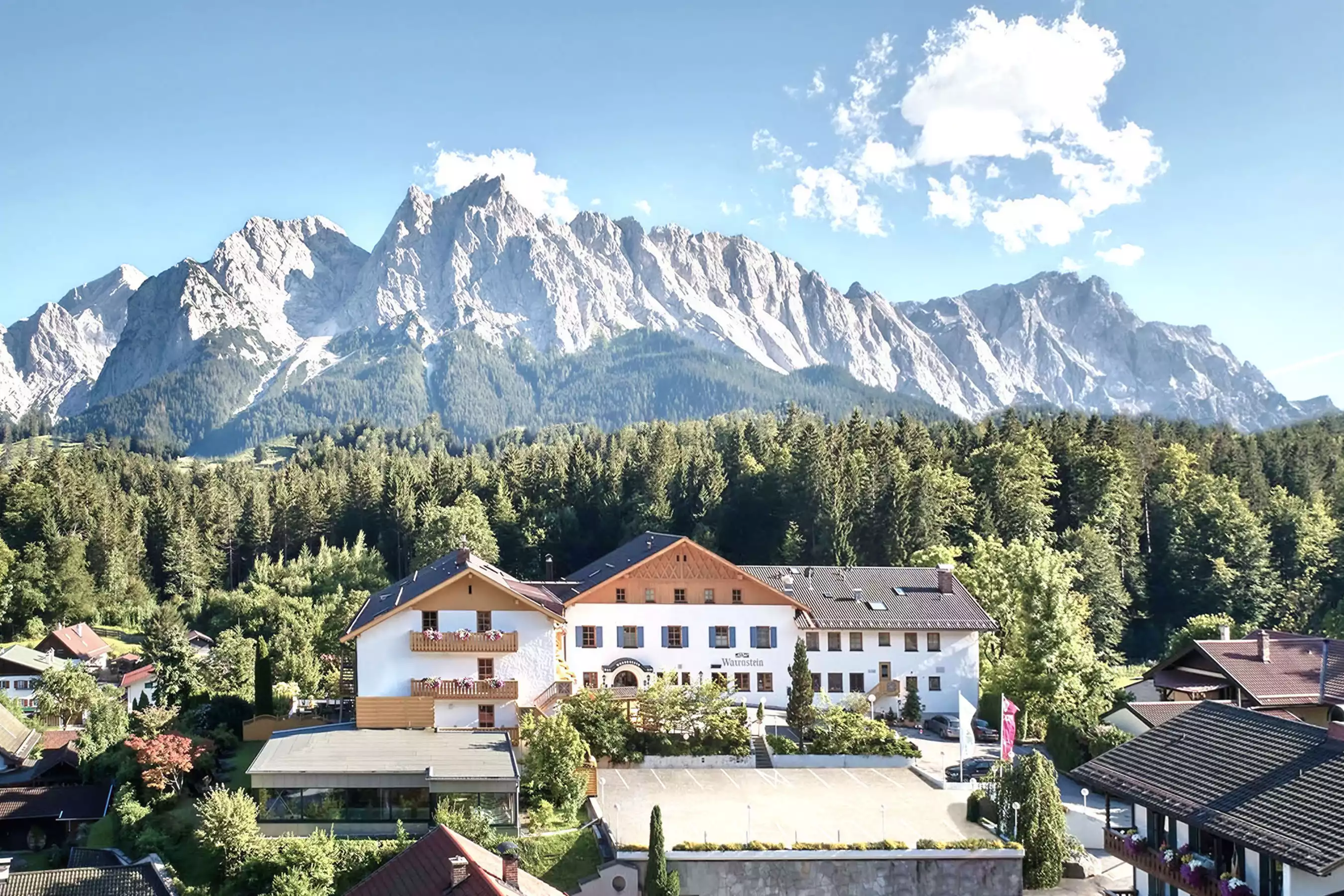 Romantik Alpenhotel Waxenstein Sommer