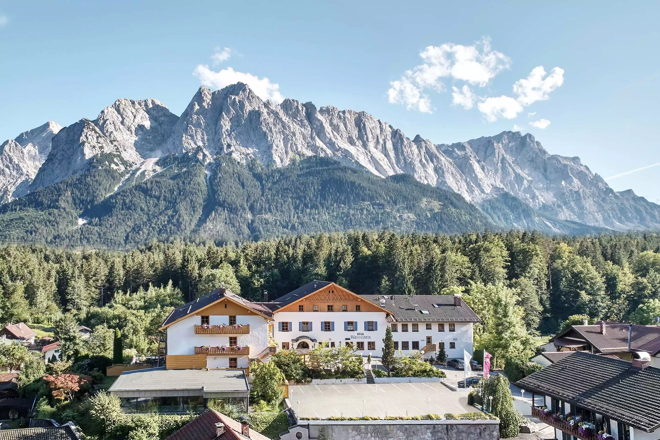 Romantik Alpenhotel Waxenstein Sommer
